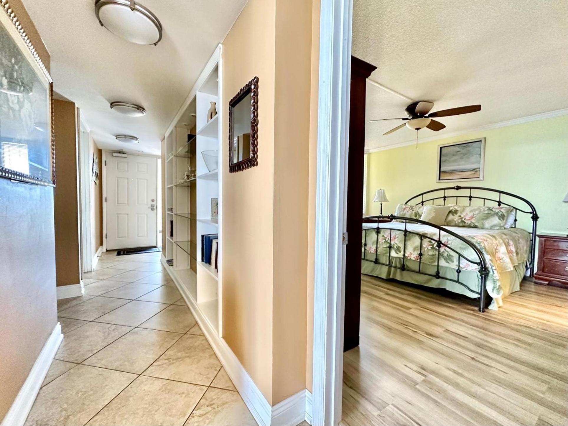 Pelican Walk 801